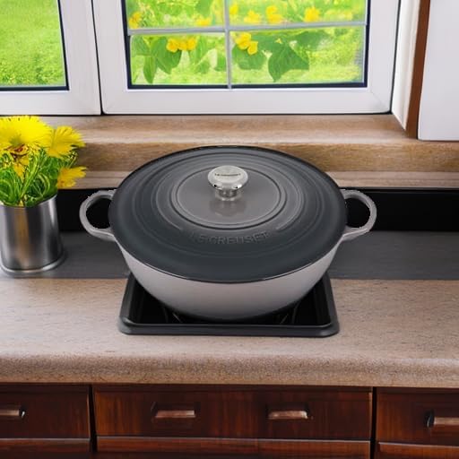 Le Creuset Signature Cast Iron Chef's Oven, 7.5qt, Oyster