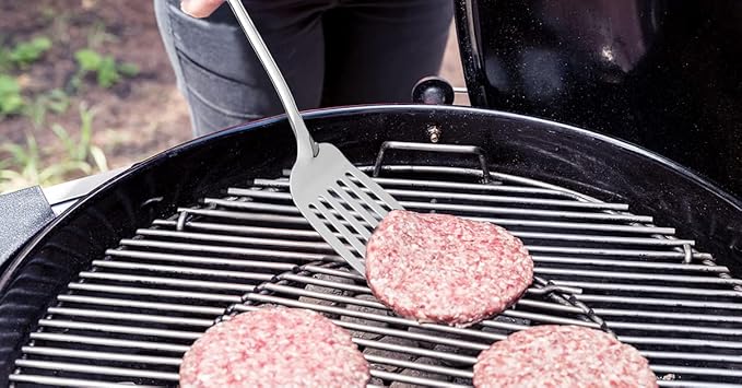 Zulay Kitchen Stainless Steel Metal Spatula – Lightweight, Strong & Durable Metal Turner – Easy to Use, Comfortable Grip, Heat Resistant & Dishwasher Safe – Perfect for Home Cooks & Chefs (14.8")