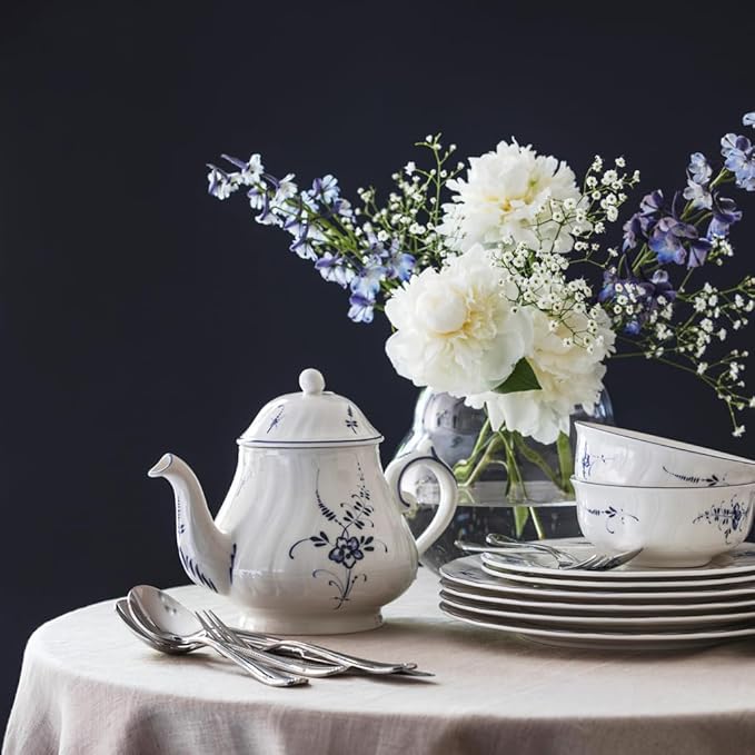 Villeroy & Boch Vieux Luxembourg Teapot, 37 oz, Premium Porcelain, White/Blue