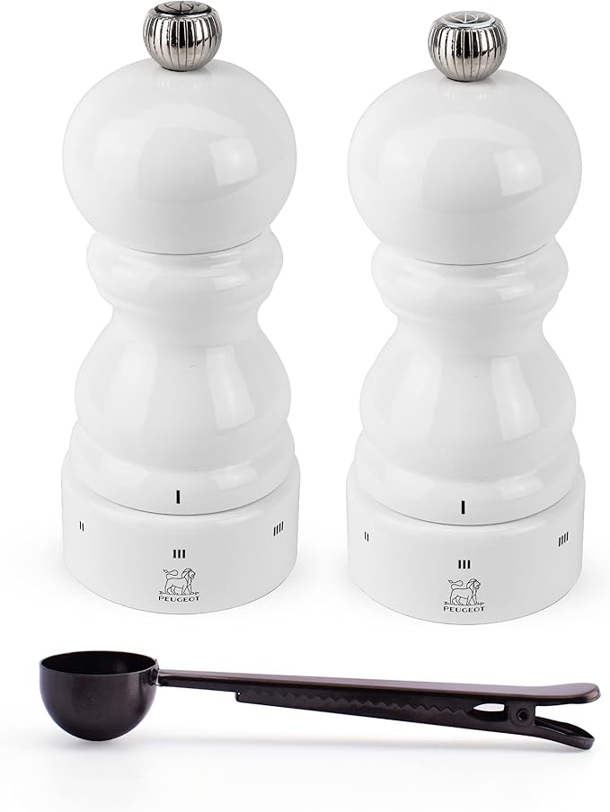 Peugeot Paris u'Select 6 Setting Manual Salt & Pepper Mill Set With Black Stainless Steel Spice Scoop Made In France (White Lacquered, 5- Inch)