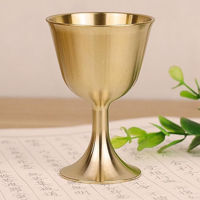 Veemoon Small Copper Wine Goblet, 4pcs Brass Chalice Glasses Golden Communion Cup Offering Cup Buddhist Water Bowl Metal Wine Shot Glass for Church Ritual Cocktail (5.5CM 25ML)