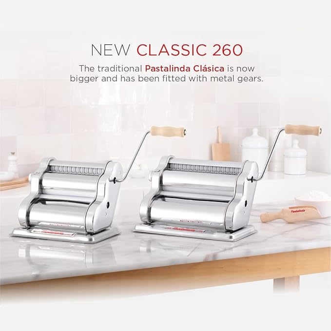 PASTALINDA Classic 260 Pasta Maker Machine, 26 cm Wide Rollers, 9 Thickness Positions, 2 Cutting Positions, Stainless Steel. Includes Reinforced Hand Crank And Two Clamps (Chrome)
