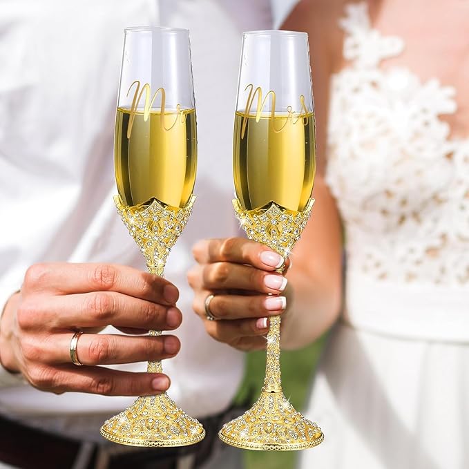 4-Piece Wedding Cake Knife and Champagne Flutes Set, Crystal Rhinestone Glasses and Cake Cutting Server for Bride and Groom Wedding Reception or Anniversary (Gold, Elegant Design) (Gold)