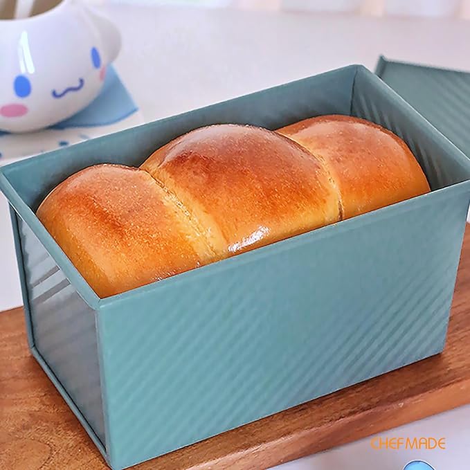 CHEFMADE Pullman Loaf Pan with Lid, 1 lb Dough Capacity Non-Stick Bread Pan Carbon Steel Bakeware Toast Mold with Cover for Baking Bread - Green
