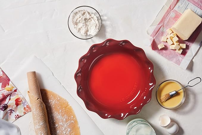Le Creuset Stoneware Set of 2 Heritage Fluted Pie Dish, 9", Cerise