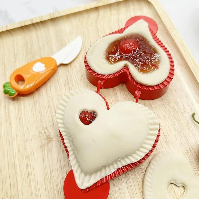 Holiday Mini Pie Mold,Mini Apple Pie Molds for Baking Gadgets,Gathering Hand Pie Dough Presser Holiday Baking Essentials for Christmas,Thanksgiving, Halloween,and other festive occasions. (3PC-B)