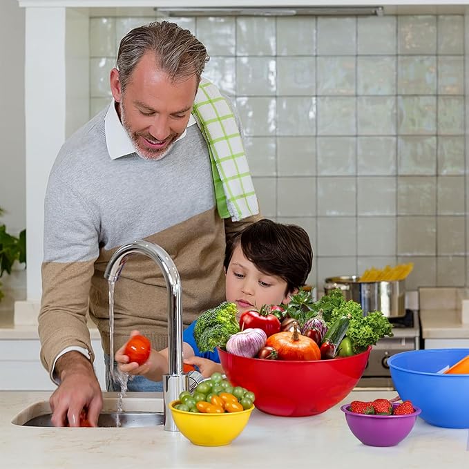 6-Piece Plastic Mixing Bowl Set with Lids for Kitchen, Nesting Storage Bowls for Baking, Prepping,Cooking and Serving Food, Dishwasher, Microwave Safe,Great for Mixing & Serving(6 Set-Red)