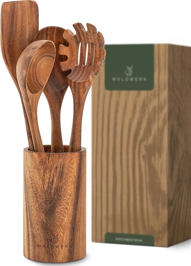 WALDWERK Wooden Spoons for Cooking β 4-Piece Kitchen Utensils Set with Teak Wood Spoons, Spatula, Pasta Server & Holder β Wooden Utensil Set β Cooking Utensils β Utensil Sets - Non Toxic