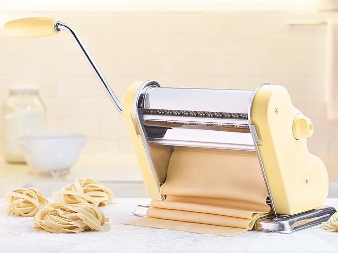 PASTALINDAClassic 200 Pasta Maker Machine, 20 cm Wide Rollers, 9 Thickness Positions, 2 Cutting Positions, Stainless Steel. Includes Reinforced Hand Crank And Two Clamps (Yellow)