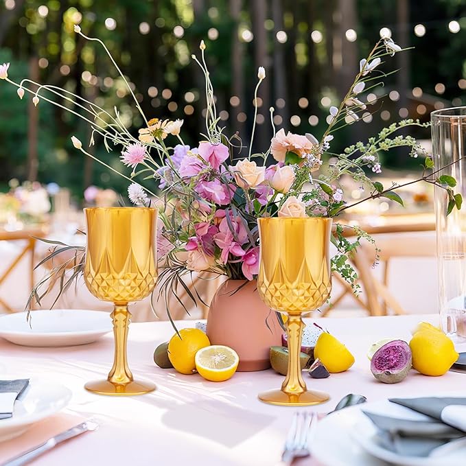 JLYLOL Plastic Vintage Wine Glasses 7OZ Plastic Goblets Vintage Drinking Glasses 24PCS Retro Wedding Glassware Water Goblets Reusable Drinking Cups for Party,Reception,Celebration,Bar,Whiskey(Amber)