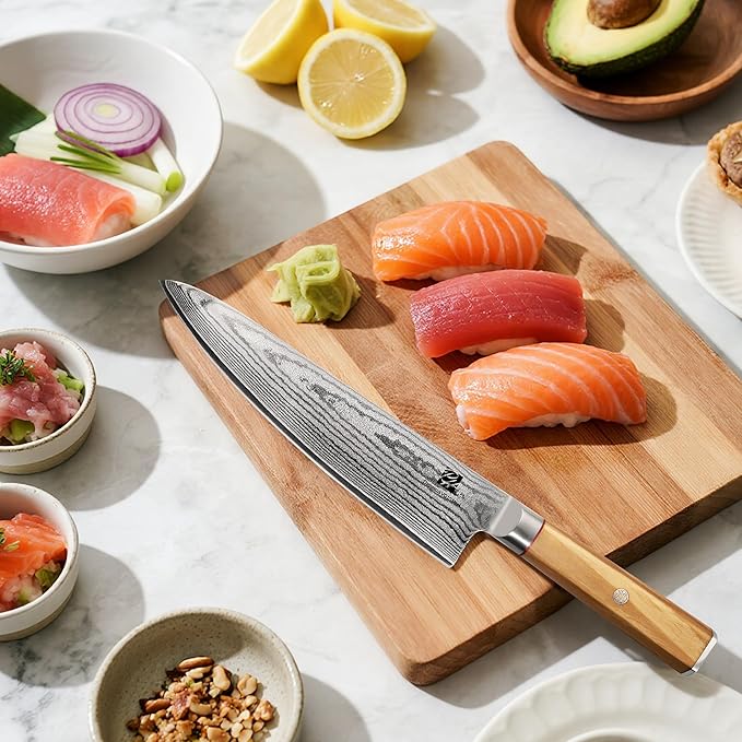 Damascus Chef Knife, 8 Inch Damascus Japanese Chef's Knife with VG10 High Carbon Steel, Professional Kitchen Knife with Olive Wood Handle & Gift Box, Sharp Cooking Knives for Home Kitchen Gift Idea