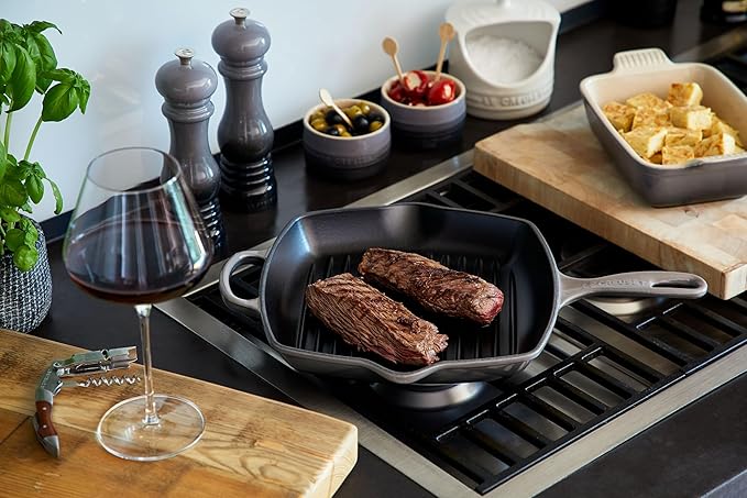 Le Creuset Enameled Cast Iron Signature Cookware Set, 7 pc, Oyster