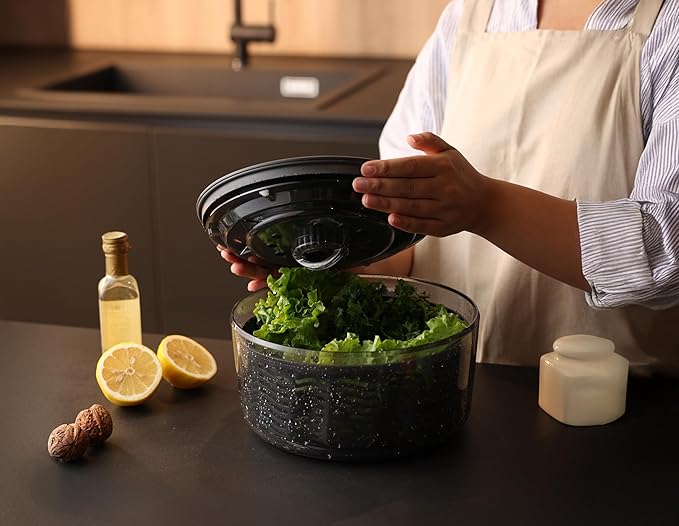 Zyliss Easy Spin Salad Spinner - Fruit & Veggie Dryer - Produce Spinner & Cleaner for Salad Prep - Dishwasher-Safe Kitchen Essential - Non-Slip Bowl with Pull Handle - Grey Easy Spin Large