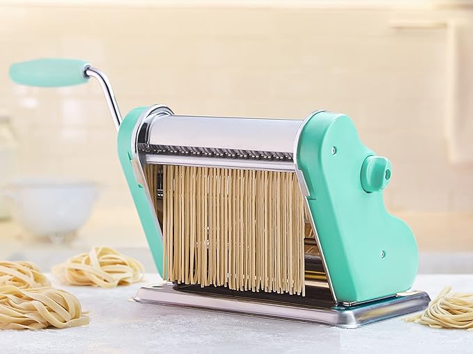 PASTALINDAClassic 200 Pasta Maker Machine, 20 cm Wide Rollers, 9 Thickness Positions, 2 Cutting Positions, Stainless Steel. Includes Reinforced Hand Crank And Two Clamps (Pastel Green)