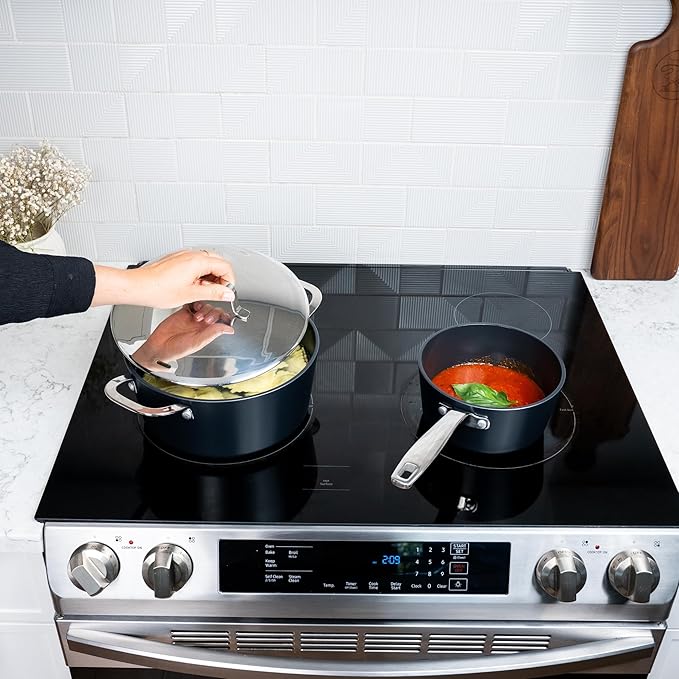 Alva Maestro Nonstick Ceramic Stock Pot with Lid 4.5Qt. - Easy to Clean, Oven Safe and Made without PFAS, PFOA & PTFE - Induction and All Stovetop Compatible with Even Heat Distribution