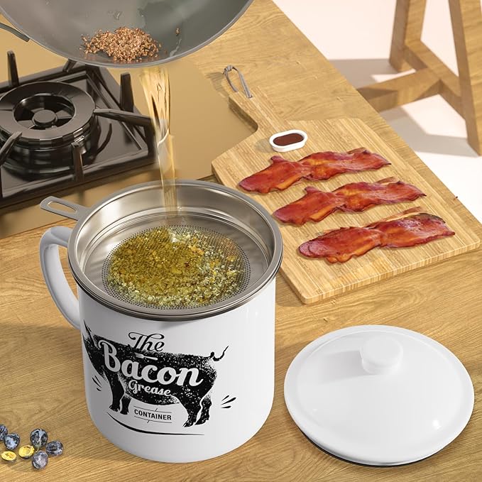 Bacon Grease Container With Strainer, 46OZ Large Enamel Grease Container, With Silicone Spatula, Farmhouse Bacon Grease Keeper, Cooking Oil Container For Kitchen Fat Storage, Dishwasher Safe-White