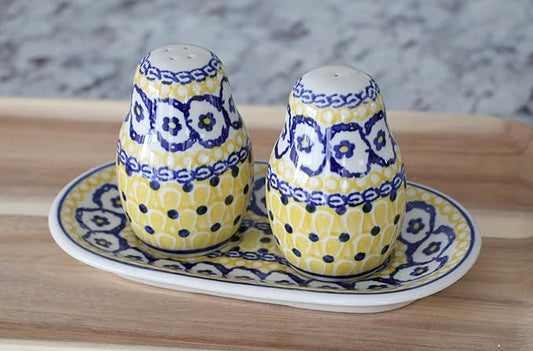 Blue Rose Polish Pottery - Yellow Saffron Salt & Pepper Shakers with Tray - 3.5" Tall - Hand-Painted Ceramic Seasoning Set for Table & Kitchen
