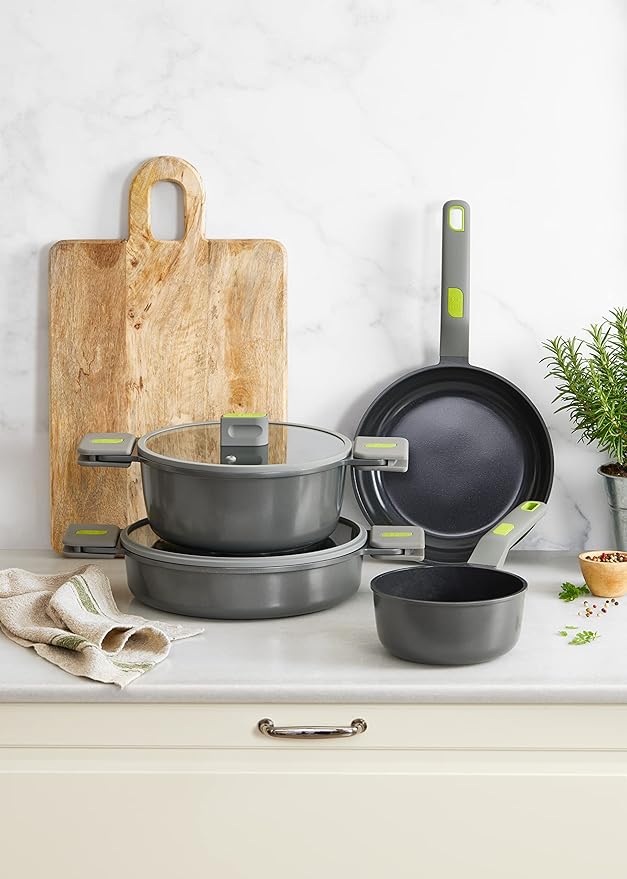 BRA COOKWARE Life Low Casserole w/Glass Lid | 11 inches - 2.9 quarts Recycled Cast Aluminum Casserole | Ceramic Non-Stick | All Heat Sources Compatible | PFOA Free Shallow Pot | Removable Handles