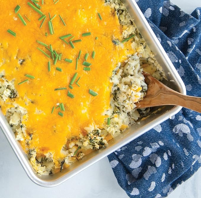 Nordic Ware Classic Metal 9x13 Covered Cake Pan