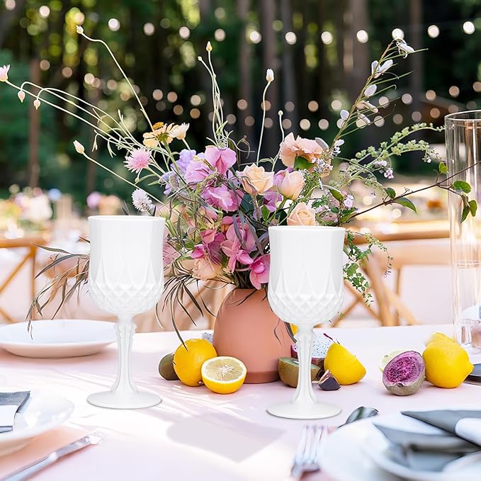 JLYLOL Plastic Vintage Wine Glasses 7OZ Plastic Goblets Vintage Drinking Glasses 24PCS Retro Wedding Glassware Water Goblets Reusable Drinking Cups for Party,Reception,Celebration,Bar,Whiskey(White)