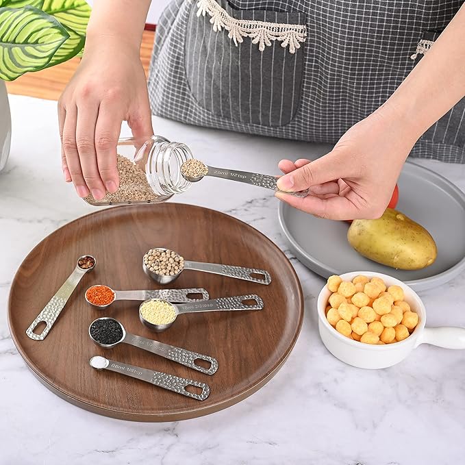 Measuring Spoons Set, 18/8 Stainless Steel Measuring Spoons Set for Dry & Liquid, Metric & US 6 Measuring Spoons with 1 Leveler & 1 Locking Ring for Baking & Kitchen
