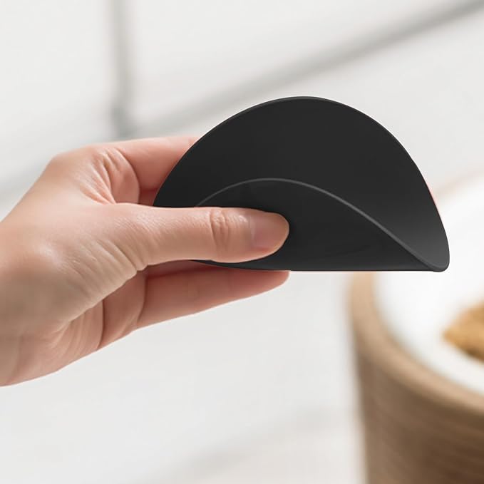 Carrotez 2 Pack Silicone Cup Cover Lids, 4.3 Inch Mug Covers, Reusable Silicone Coffee and Tea Cup Lids - Black