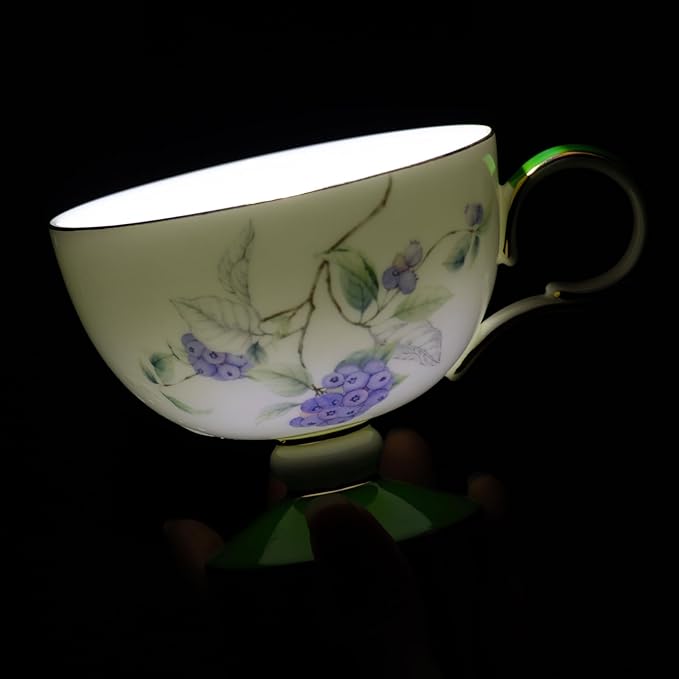 KAMMAK Ceramic Tea Cup and Saucer Set with Gold Trim, Grape & Blueberry Fruit Pattern, 220ml Elegant Bone China Coffee Cup with Yellow & Green Saucers for Afternoon Tea, Gift for Women