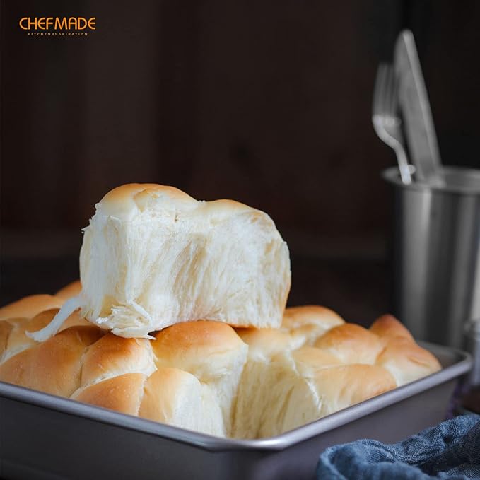 CHEFMADE 9-Inch Square Cake Pan, Non-Stick Deep Dish Bakeware for Oven Baking (Champagne Gold)