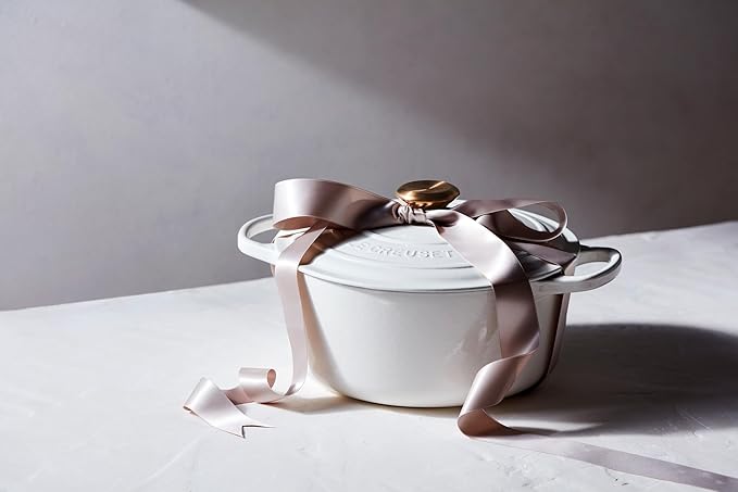 Le Creuset Enameled Cast Iron Signature Round Dutch Oven, 5.5 qt., White