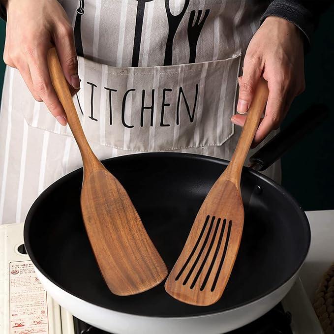 2 Pack Wooden Non Toxic Spatulas for Kitchen Utensils Set Acacia Wood Cooking Spatula Flat Wok Pancake Turner Bamboo Slotted Spoon for Cooking Utensil Spurtle Scraper Long Fish Egg Flipper Spatulas