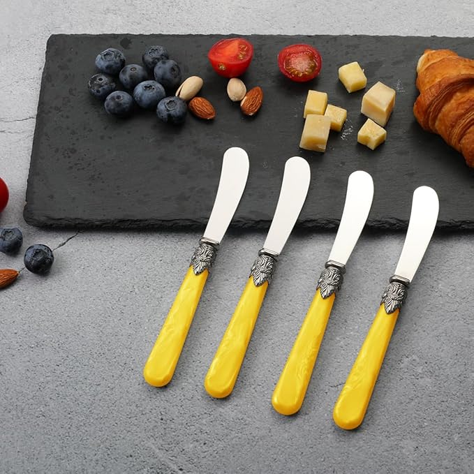 REVERIE Collection 4-piece Stainless Steel Butter Spreader Cheese Knife, Giftable Butter Knives set, Bread Knife set (Yellow)