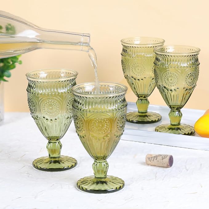 4Pcs Green Wine Glasses, 12oz Glass Goblets, Vintage Drinking Glassware, Colored Glassware Set for Party Home Wedding Baby Shower