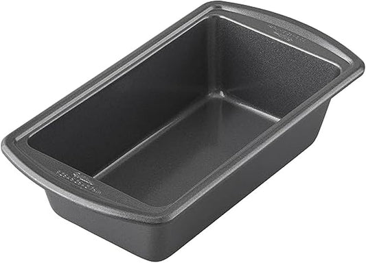 Wilton Platinum Non-Stick 9 x 5 in Loaf Pan, Stainless Steel Bakeware, Made without PFAS, Packaging May Vary