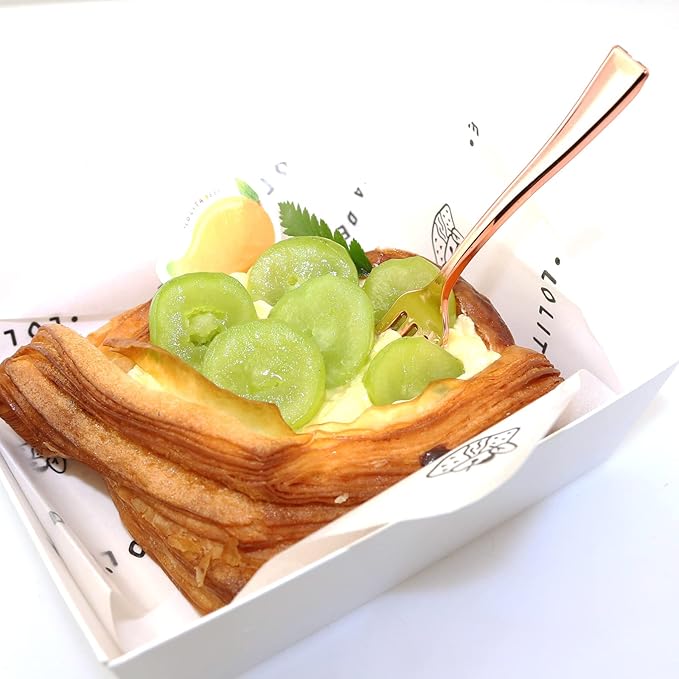 24PCS 9.8cm Disposable Rose Gold Mini Fork Mini Plastic Tasting Forks Disposable Mini Fork Fruit Dessert Pudding Fork for Appetizer Desserts Cocktail Cake Fruit Wedding Party