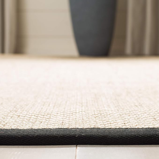 Safavieh Area Rug 8' Round - Natural Fiber Collection - Marble & Black, Sisal, Woven Design with Border (NF143A)