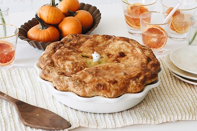 Le Creuset Stoneware Set of 2 Heritage Fluted Pie Dish, 9", White