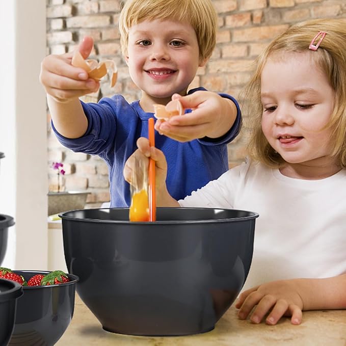 5-Piece Plastic Mixing Bowls with Lids Set for Kitchen, Nesting Bowls for Mixing, Baking, Prepping, Cooking and Serving Food, Grey Mixing Bowls Dishwasher, Microwave Safe, large