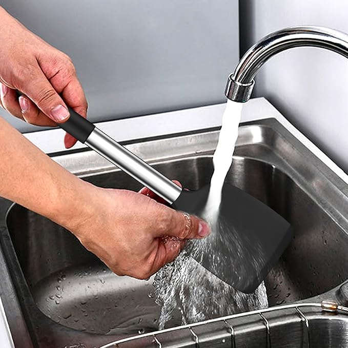 LIANYU Kitchen Cooking Utensils Set of 4, Silicone Spatula Cooking Spoon Set for Nonstick Cookware, Heat Resistant Kitchen Gadget Tools with Stainless Steel Handle, Heat Resistant Utensils, Black