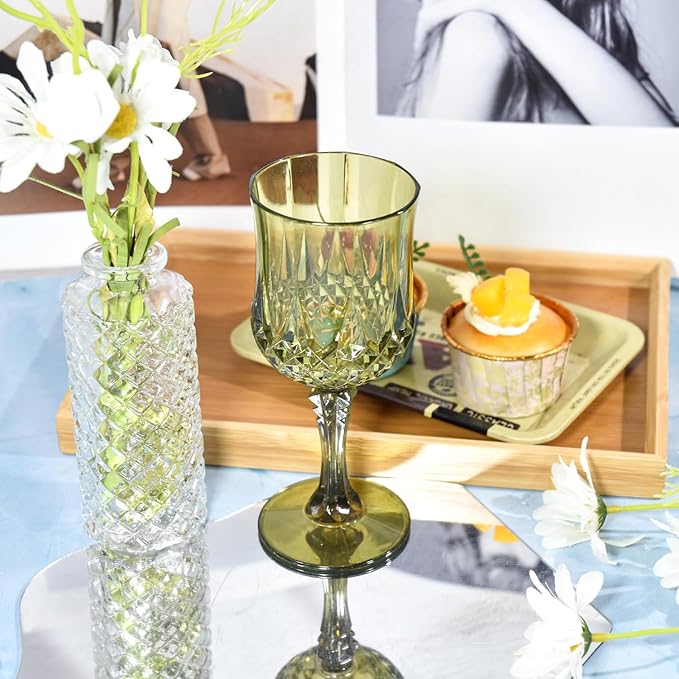 24 Pcs Plastic Green Wine Drinking Glasses, Plastic Water Goblets Green Vintage Reusable Drinkware Vintage Champagne glassware for Wedding Reception Grand Event Party, 7oz