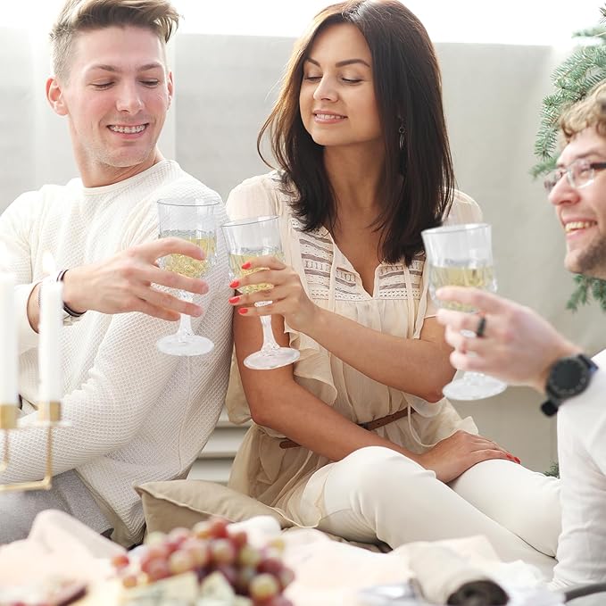 24 PCS Plastic Wine Glasses 7oz,Clear Plastic Goblets Drinkware Glasses,White Wine Glasses, plastic water goblets for Wedding Wine Bar Juice Grand Event Party (Clear)