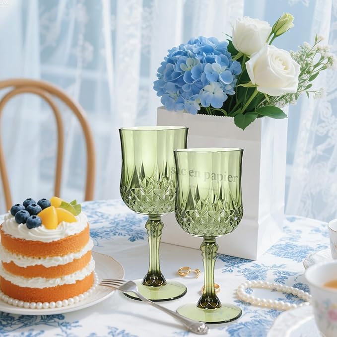 24 Pcs 7oz Plastic Wine Glasses Cup, Crystal Unbreakable Water Goblet, Plastic Vintage Green Goblets Glassware Drinking Glasses for parties Baby Shower Wedding Reception Grand Event Party (Dark Green)