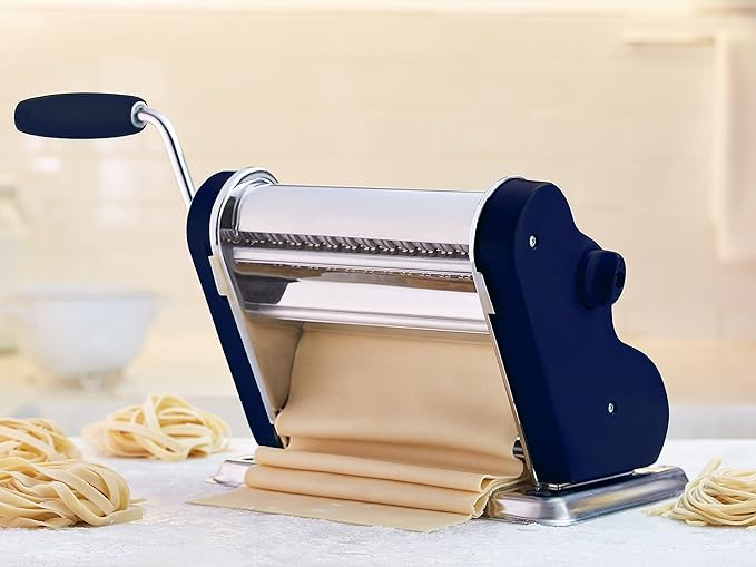 PASTALINDAClassic 200 Pasta Maker Machine, 20 cm Wide Rollers, 9 Thickness Positions, 2 Cutting Positions, Stainless Steel. Includes Reinforced Hand Crank And Two Clamps (Navy Blue)
