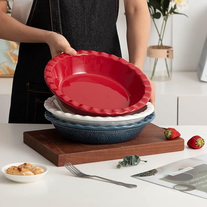 Fun Elements Pie Pan, 9 Inch Ceramic Pie Dish, Deep Dish Pie Pan with Lace Emboss, Ruffled Pie Plate for Baking, Thanksgiving Christmas Gifts(Christmas Red)