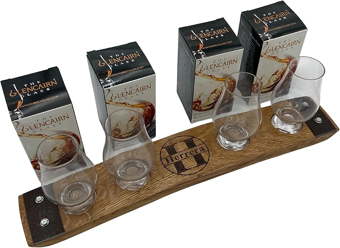 Personalized Premium 4 glass whiskey flight/engraved center/personalized gift/Crystal glass option/Natural oak color (Circle Split letter Monogram)