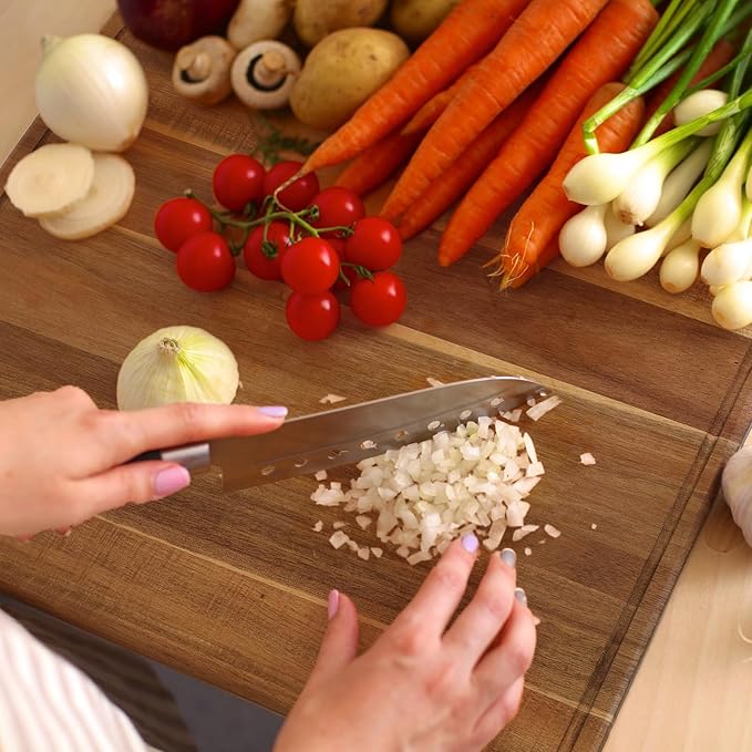 Nuogo 6 Pcs Large Acacia Wood Cutting Board 18 x 14 Inch Wooden Chopping Board with Juice Groove Reversible Wood Cutting Board Charcuterie Chopping Butcher Block for Kitchen Fruit Meat Veggies