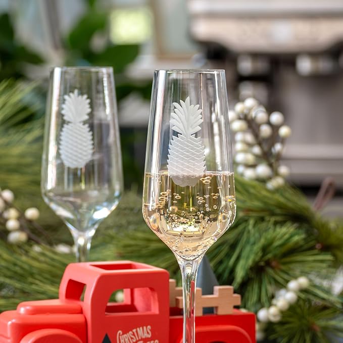 Rolf Glass Fresh Pineapple Champagne Flute | 5.75oz Toasting Glasses | Diamond-Wheel Engraved and Polished | Designed and Engraved in the USA | Lead-Free | Set of 4