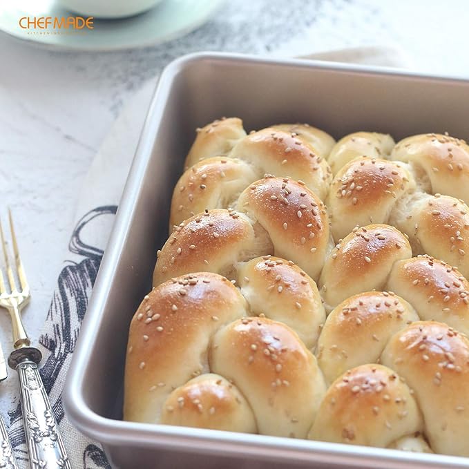 CHEFMADE 9-Inch Square Cake Pan, Non-Stick Deep Dish Bakeware for Oven Baking (Champagne Gold)
