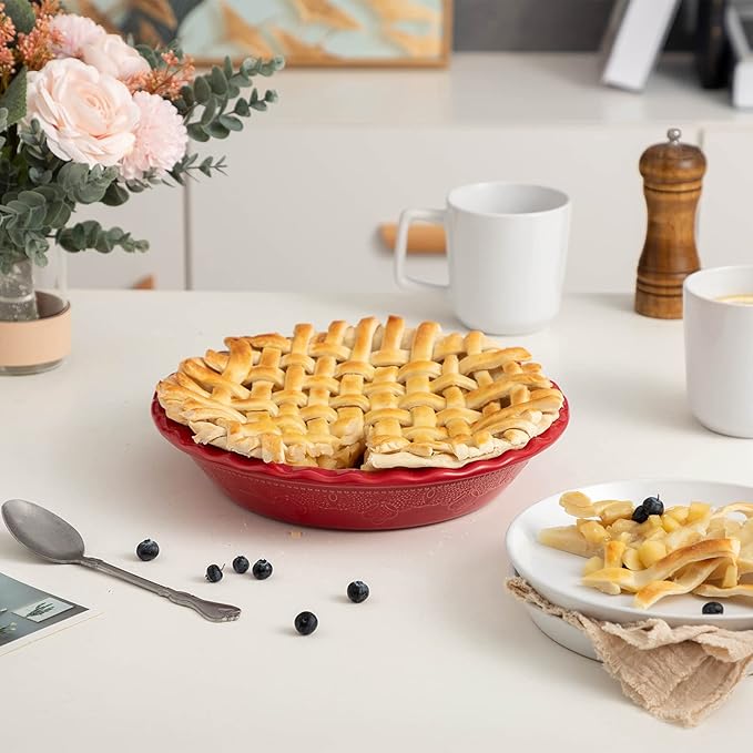 Fun Elements Pie Pan, 9 Inch Ceramic Pie Dish, Deep Dish Pie Pan with Lace Emboss, Ruffled Pie Plate for Baking, Thanksgiving Christmas Gifts(Christmas Red)