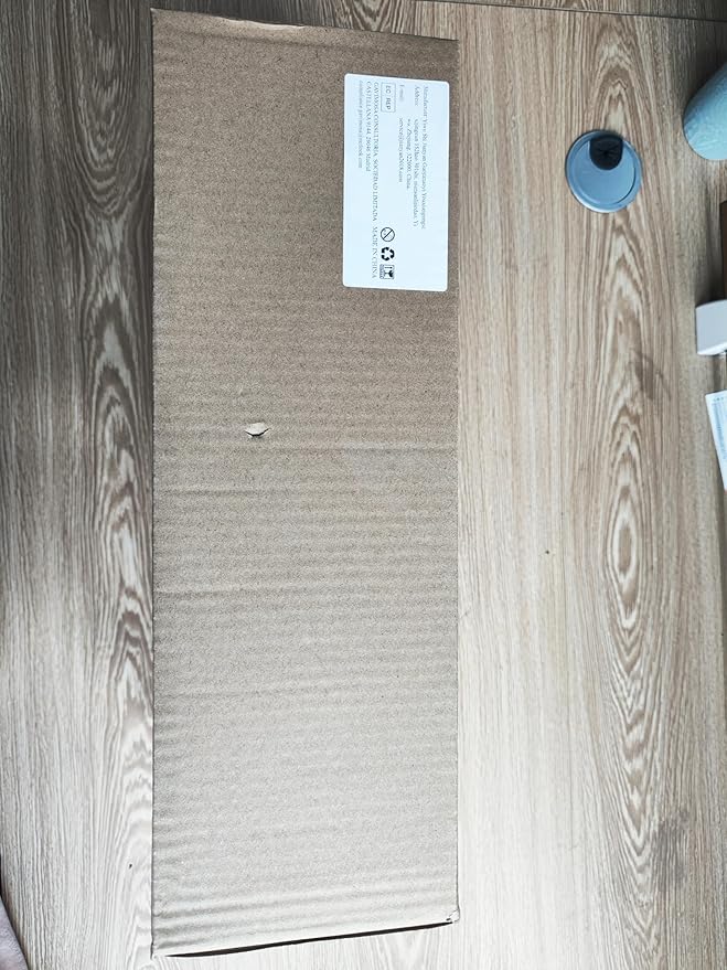 Joeyan Blue Vintage Wine Glasses,Clear Water Goblet Glasses,Stemmed Drinking Glasses with Embossed Pattern,Colored Glassware Set for Wedding Party Banquet Feast,10 oz,Set of 4,Dishwasher Safe