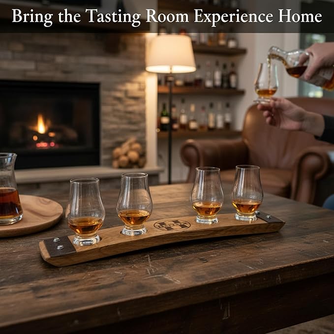 Personalized Premium 4 glass whiskey flight/engraved center/personalized gift/Crystal glass option/Natural oak color (Circle Split letter Monogram)